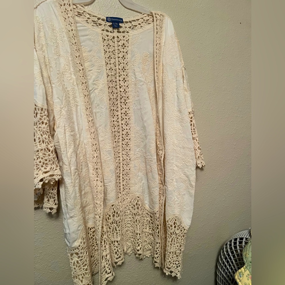 Democracy size L/XL Kimono cover. NWOT